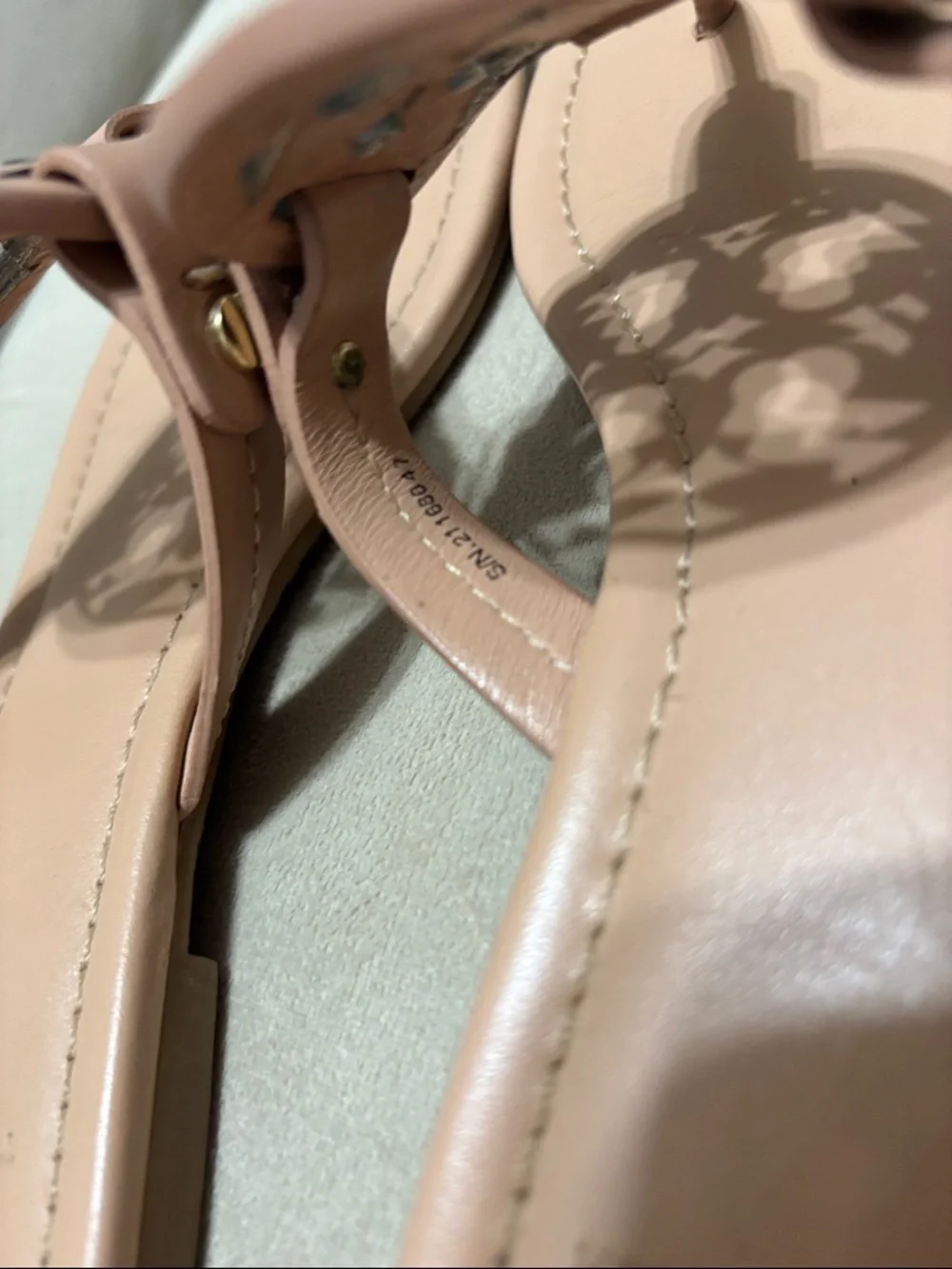 Tory Burch Nude Blush Logo Thong Sandals - Picture 6 of 11
